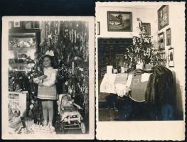 cca 1930-1935 Régi karácsonyok, játékok, 2 db fotó, 9×12 és 9×13 cm