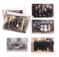 cca 1920-1950 40 db fotó, nagyrészt csoportképek, családi képek, 8,5x13 cm és 10x14,5 cm közötti méretekben