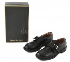 Heart&Stone shoemaker fekete férfi vagy gyerek csatos cipő, méret: 37, eredeti sérült kartondobozában