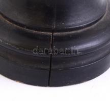 Vadász. Bronzírozott spiáter, fa talapzaton. Tlapzaton repedéssel 37,5 cm