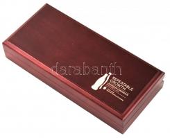 Poenari töltőtoll, kézzel készített, márkázott díszdobozban, új állapotban