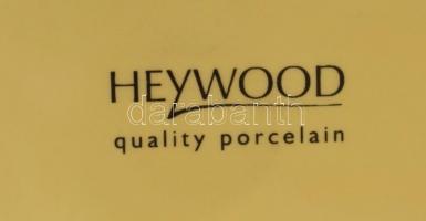 Heywood porcelán egyszemélyes reggeliző készlet (kistányér, kiskanál, csésze és csészealj), tányér é...