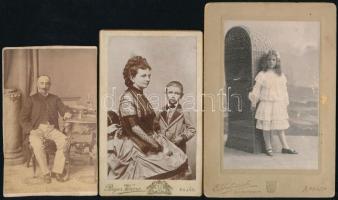 5 db vegyes régi keményhátú fotó