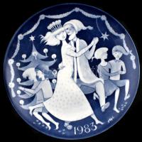 Gustavsberg svéd fali tányérok, 3 db, levonóképes, jelzett, kis kopásnyomokkal, d: 21,5 cm