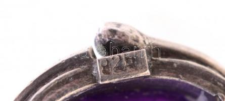 Ezüst(Ag) ovális fülbevalópár ametiszttel, jelzett, h: 1,7 cm, bruttó: 8,24 g
