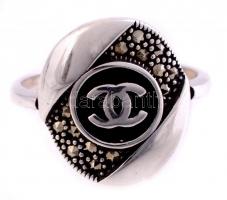 Ezüst(Ag) Chanel mintás gyűrű, jelzett, méret: 60, bruttó: 3,8 g