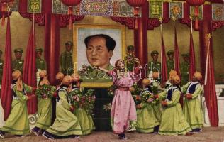 Chinese propaganda Mao