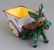 Szamár kocsival kerámia figura, kézzel festett, jelzett, lepattanásokkal, h: 18 cm