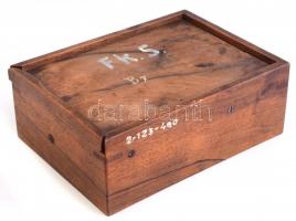 XIX. sz. Hidrosztatikus mérleg. G. Westphal, Celle. Készlet fa dobozban. Jelzett, réz. / Hydrostatic...