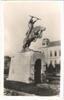 Kisújszállás, Hősök szobra, emlékmű. Platz Ferenc kiadása