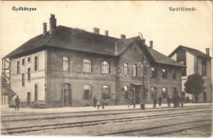 1921 Gyékényes, vasútállomás, vasutasok. Vasúti Levelezőlapárusítás 3194. (EK)