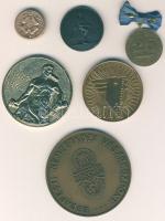 Kis tétel, 24db, benne kitűzők, jelvények, plakettek, magyar és külföldi