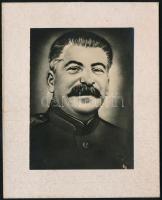 Sztálin portréja, grafikáról készült fotósokszorosítás, kartonra ragasztva, 10,5×8 cm