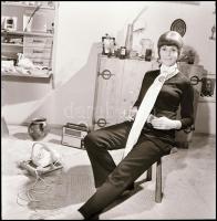 1970 Psota Irén színésznőről készített felvételek, 20 db vintage NEGATÍV Kotnyek Antal (1921-1990) b...