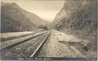 1916 Vöröstoronyi-szoros, Roter Thurm Pass, Pasul Turnu Rosu; Bahn / vasútvonal / railway line. Foto Roder photo