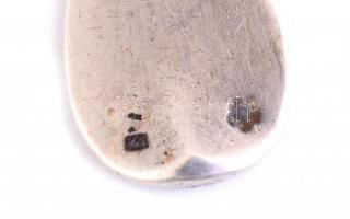 XIX. sz. ezüst (Ag) evőeszközök, benne egy antik bécsi ezüst kanál is 1860. Jelzett, mesterjegyesek,...