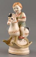 Porcelán lovagló gyerek, kézzel festett, jelzett, kopásokkal, m:16 cm
