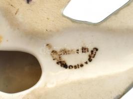 Porcelán vadliba, falra akaszthatós, kézzel festett, jelzetlen, hibátlan, 13,5x16,5 cm