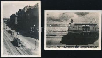 cca 1940 Budapest, Orczy tér, villamosok, 2 db fotó, felületén törésnyomok, 8,5×5,5 cm