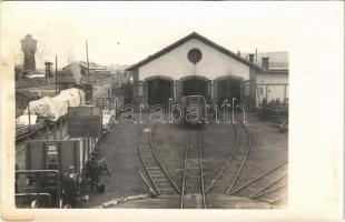 1942 Budapest IV. Újpest (?) MÁV Istvántelki főműhely, vasútállomás, víztorony, MÁV vagonok. photo