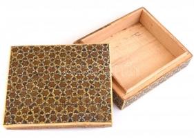 Fa doboz berakásokkal, 10x12x13,5 cm