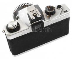 Pentacon Praktika tükörreflexes fényképezőgép, 50 mm Carl Zeiss objektívval, eredeti tokban