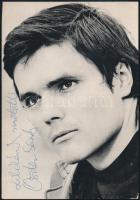 Oszter Sándor (1948-) színész aláírása az őt ábrázoló fotón