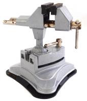 Asztali satu. Vákumtalpas, gömbcsuklós 16 cm