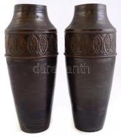 2 db iparművész fém váza. Jelzettek .Rio Tiel. 22,5 cm