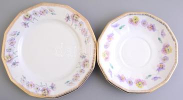 Haas & Czjczek reggeliző készlet teás csészével. Részben kézzel festett, jelzett, kopásokkal