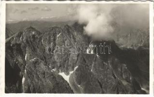 1941 Tátra, Magas-Tátra, Vysoké Tatry; Koprovsky stít a Volov chrbát s Rysov / Kapor-csúcs / mountain peaks