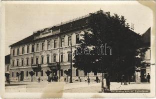 Igló, Zipser Neudorf, Spisská Nová Ves; Csl. Statné Realné Gimnázium / Állami reálgimnázium, üzlet / high school, grammar school, shop (fl)