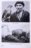 Dékán István: Kalandozás a vadászat történetében. Bp.,1972,Magvető, 294+2 p.+XLVIII (fekete-fehér fo...