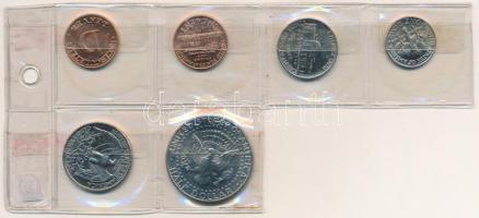 Amerikai Egyesült Államok 1993D 1c-1/2$ (5xklf) forgalmi sor United States Mint - Denver zsetonnal T:1 USA 1993D 1 Cent - 1/2 Dollar (5xdiff) coin set with United States Mint - Denver jeton C:UNC
