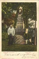 1906 Csorna, Honvéd emlékmű katonával, a csornai csatában az 1848. június 13-án elesett honvédek emlékére emelte Rábaköz. Martincsevics Károly kiadása + EBENFURT - GYŐR 57. SZ. vasúti mozgóposta bélyegző