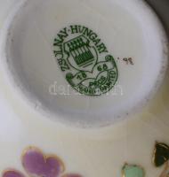 Zsolnay pillangó mintás váza. Kézzel festett, jelzett, hibátlan. m: 12 cm