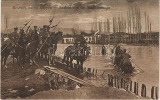 1918 Struga, Stadt Strouga; cs. és kir. katonák folyóátkelés közben / K.u.K. military, soldiers crossing a river + K.u.K. Grenzjägerbataillon Nr. 4. Kompagnie