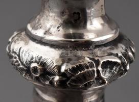 Ezüst (Ag) gyertyatartó pár, AW mesterjeggyel, jelzett, apró kopásokkal, kis repedéssel, nettó: 422g...