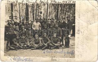 1916 Chepeli, Pieníaki-Czepiele; orosz front, osztrák-magyar katonák csoportképe / Russian front, K.u.K. military, soldiers. photo (fa)