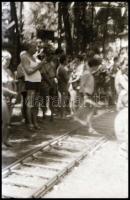 cca 1960-1970 Göd, úttörőtábor, 17 db negatív kocka