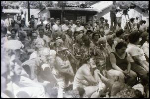 cca 1960-1970 Göd, úttörőtábor, 17 db negatív kocka