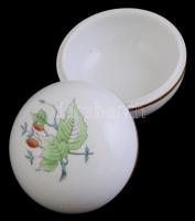 Herendi csipkebogyó mintás lábas bonbonniere. Kézzel festett, jelzett, minimális kopással d:7,5 cm, ...