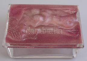 Rózsaszín fedelű, akt motívumú üvegdoboz, csorbákkal, 6x14x10 cm