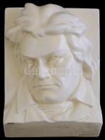 Kormos jelzéssel: Beethoven. Gipsz, festett, mázas, lepattanásokkal, 14,5x11 cm