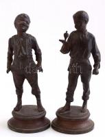 Adolphe Rivet (1855-1908) Búgócsigás fiú, térdnadrágos fiú 1re Toupie et 1re culotte jelzett, bronzírozott spiáter szobor pár. A nadrágos sérült. m: 19 xm