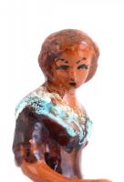 Komlós jellegű kerámia lány. Mázas kerámia, kézzel festett, jelzés nélkül,. Hibátlan. 24x17 cm