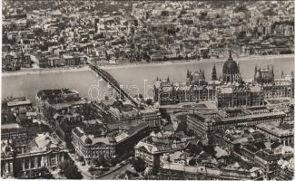 Budapest, Kossuth híd, Országház, Parlament. Képzőművészeti Alap Kiadóvállalat (EK)