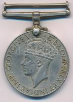 Nagy-Britannia 1945. "Háborús érem 1939-1945" fém kitüntetés mellszalag nélkül. Szign.: PM...