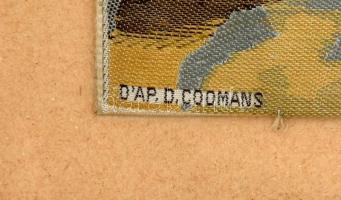 Üvegezett, régi fa keretben kissé erotikus selyemkép. Belső méret: 31,5x25 cm