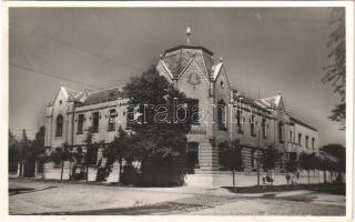 1942 Dunaszerdahely, Dunajská Streda; Járásbíróság. Csallóközi könyvesbolt kiadása / district court